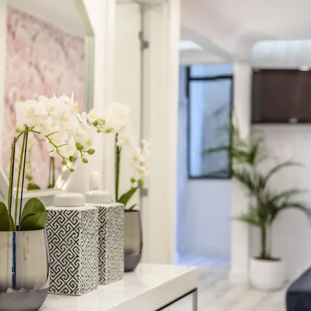 Whome Chic Escape: Your Stylish Haven In Downtown * Lizbona