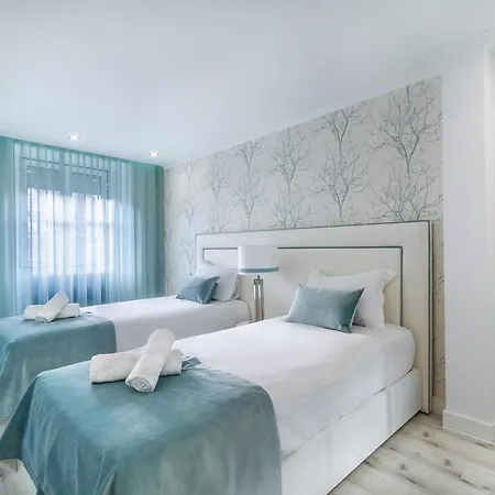 Apartman Whome Chic Escape: Your Stylish Haven In Downtown