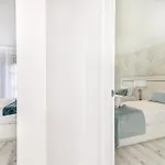 Whome Chic Escape: Your Stylish Haven In Downtown Апартаменты Лиссабон