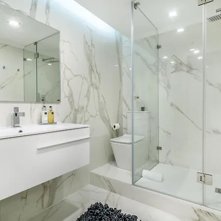 Whome Chic Escape: Your Stylish Haven In Downtown Lissabon